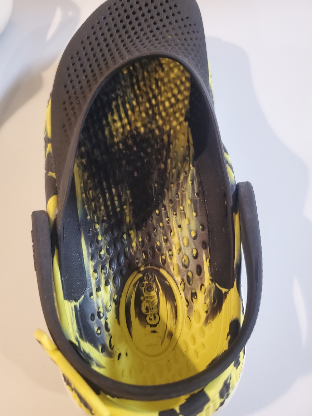 Crocs LiteRide 360 Clog
in the "Black Neon Yellow - Picture 4 of 11